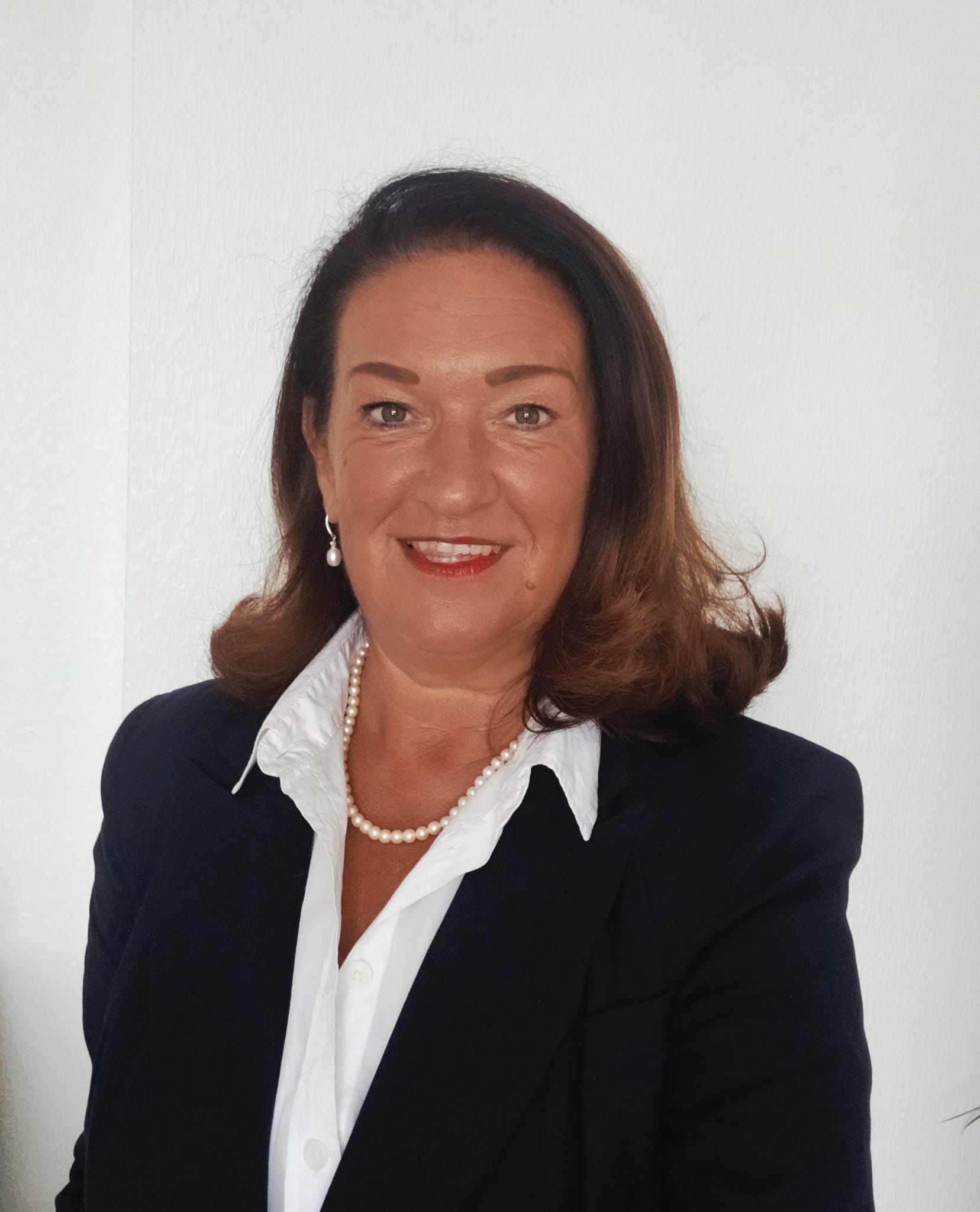 Julie MacDougall