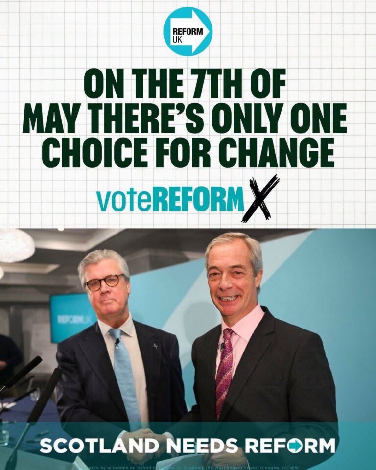 Malcom Offord and Nigel Farage standing together offering Scotland a chance for change on May the 7th